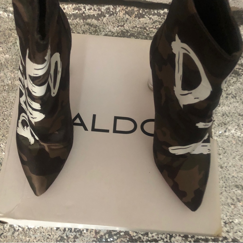 Aldo camouflage ankle boots with clear heel size 7.5